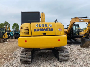 Excavatrice Komatsu PC70-8 de 7 tonnes, peu utilisée, fiable pour la construction et l'aménagement paysager, équipement Komatsu d'occasion - Product Image 4
