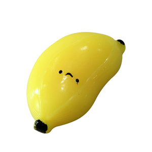 Vente en gros de jouets anti-stress en forme de banane en TPR avec logo personnalisé, jouets à presser en forme de fruit pour enfants - Product Image 3