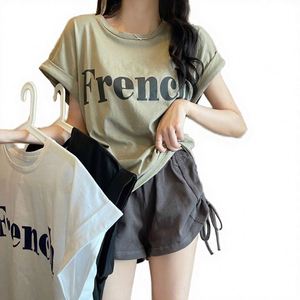 เสื้อยืดผู้หญิงพิมพ์ลายเมลานิน ทรงหลวม สไตล์แอฟโฟร-อเมริกัน เหมาะสำหรับฤดูร้อน พร้อมลายกราฟิกโลโก้รูปราชินี - Product Image 3