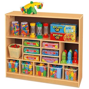 Meubles d'école vintage pour enfants, bibliothèque en bois à étagères profondes, unité de rangement tout-en-un classique en bouleau chez <span class=keywords><strong>Lakeshore</strong></span> - Product Image 1