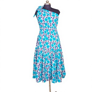 Vestido Informal de Algodón Indio, Tejido con Estampado Floral, sin Mangas, de un Solo Hombro, para la Playa, Hecho a Mano, Ecológico y Lavable - Product Image 1