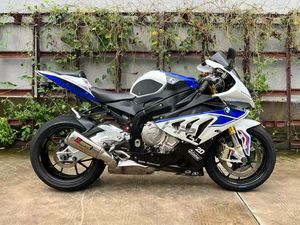 BMW1 S1000RR Superbike 999cc, 4 cylindres en ligne, 207 CV, haute performance en course, motos à essence - Product Image 6