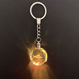 Llavero de Cristal Exquisito con Grabado Láser 3D, Regalo Promocional Duradero con Logotipo Personalizado, Bordes Lisos, Recuerdo Turístico, Mercancía para Eventos - Product Image 1