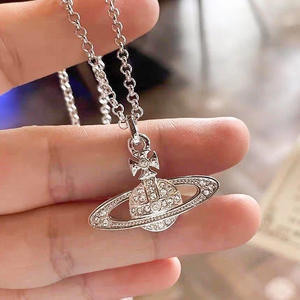 <span class=keywords><strong>Collana</strong></span> <span class=keywords><strong>Saturno</strong></span> VVN Empress Vivienne con Catena in Rame alla Moda per Donne, <span class=keywords><strong>Collana</strong></span> per Clavicola di Lusso Leggero e di Alta Gamma - Product Image 2