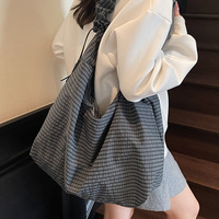 Bolso de Hombro Tipo Tote de Gran Capacidad para Mujer, Estilo Coreano, Diseño a Cuadros, Poliéster, Cierre de Cremallera, Estilo Urbano Simple, Casual, Artístico y Plisado