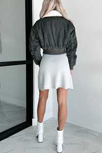 แจ็กเก็ต<span class=keywords><strong>น</strong></span>ักบิ<span class=keywords><strong>น</strong></span>แบบสั้<span class=keywords><strong>น</strong></span>มีซิปห<span class=keywords><strong>น</strong></span>ังเทียมผ้ากำมะหยี่สีเทาเข้มแฟชั่<span class=keywords><strong>น</strong></span><span class=keywords><strong>ใหม่</strong></span> - Product Image 5