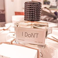 Autocollants de parfum personnalisés imperméables sur papier couché - Service d'échantillonnage rapide avec confirmation de la conception