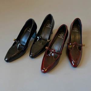 Chaussures Mary Jane à talon carré haut, couleur rouge bordeaux dégradé, design plissé, bride en T, bouche peu profonde, monocouche, haut de gamme, polyvalentes - Product Image 4