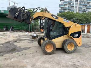 รถตักล้อยางมือสอง Caterpillar CAT 246C รุ่นยกตั้งตรง ขนาด 3.2 ตัน รถตักขนาดกะทัดรัด รถตัก CAT 246c มือสอง นำเข้าจากสหรัฐอเมริกา - Product Image 5