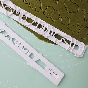 Noël en plastique Fondant emporte-pièce timbre Animal boulangerie outils gaufreur fleurs Cutter moule coupe - Product Image 3