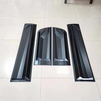 Fábrica al por mayor negro puerta trasera protector puerta trasera cubierta piezas del cuerpo placa para Amarok 2011 y superior