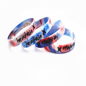 <span class=keywords><strong>Izzy</strong></span> Rey wirl bracciale in Silicone bianco pieno di colore bianco braccialetti promozionali economici - Product Image 3