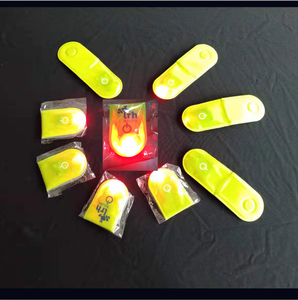 ارتفاع فيس جديد أزياء متعددة الأغراض مصباح ليد السلامة وامض المغناطيسي بلاستيك عاكس كليب المشبك عاكس للرياضة في الهواء الطلق - Product Image 3