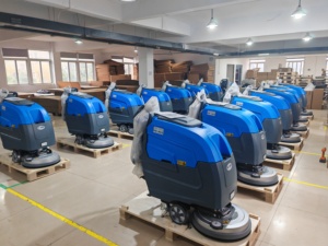 Nuevos Equipos Industriales de Limpieza Eléctricos Inalámbricos: Robots Fregadores de Suelos Automáticos con Tanques de Alta Capacidad para Centros Comerciales - Product Image 6