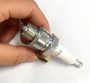 Buôn sỉ bugi xe máy B8HS-10, phụ tùng bugi động cơ ngoài borda, bugi tàu biển chất lượng cao - Product Image 2