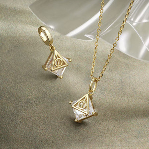 <span class=keywords><strong>Collar</strong></span> <span class=keywords><strong>de</strong></span> <span class=keywords><strong>las</strong></span> <span class=keywords><strong>Reliquias</strong></span> <span class=keywords><strong>de</strong></span> <span class=keywords><strong>la</strong></span> <span class=keywords><strong>Muerte</strong></span> <span class=keywords><strong>de</strong></span> Fanhua Jewelry, <span class=keywords><strong>de</strong></span> Acero Inoxidable, Resistente al Agua, Chapado en Oro <span class=keywords><strong>de</strong></span> 18K, No se Deslustra - Product Image 6