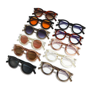 Lunettes de soleil rétro nouvelle mode photographie de rue unisexe lunettes noires lunettes de soleil de luxe clous de riz - Product Image 4