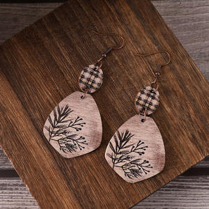 ต่างหูจี้อัลลอยลายสก็อตลายดอกไม้วินเทจเรจเรียลสำหรับผู้หญิงทันสมัย Uionen 1204 - Product Image 2