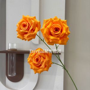 Rosas de Seda Degradadas de 3 Cabezas Secret Garden, Decoraciones de Boda Hechas a Mano - Product Image 5