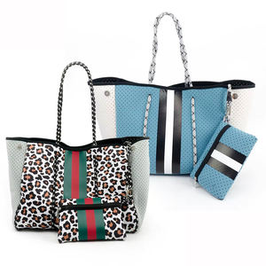 Bolso <span class=keywords><strong>de</strong></span> playa <span class=keywords><strong>de</strong></span> diseño personalizado a la moda <span class=keywords><strong>de</strong></span> neopreno, bolso <span class=keywords><strong>de</strong></span> mano impermeable <span class=keywords><strong>de</strong></span> neopreno para playa <span class=keywords><strong>de</strong></span> verano, bolso <span class=keywords><strong>de</strong></span> compras para mamá, monedero <span class=keywords><strong>de</strong></span> <span class=keywords><strong>fin</strong></span> <span class=keywords><strong>de</strong></span> <span class=keywords><strong>semana</strong></span> - Product Image 5