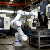 Main robotique, robot de manutention industriel, bras robotique collaboratif appliqué au collage et à la distribution