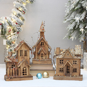 Décoration de Noël en bois lumineuse, petite taille, ornement de bureau avec détails pailletés, arrangement de scène - Product Image 2