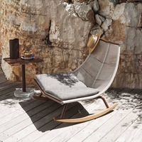Ensemble de mobilier de jardin en rotin nordique durable pour l'extérieur, comprenant un fauteuil, un canapé, une table basse et un mobilier de détente