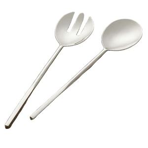 El artículo más nuevo, cuchara y tenedor para servir ensalada plateada, utensilios para servir con elegante mango tallado, juego de cubiertos de utensilios de cocina reales - Product Image 1