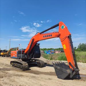 Mini-pelle sur chenilles Hitachi ZX240 de 3 tonnes d'occasion Tracteur Isuzu Hino 5 tonnes Poids opérationnel 3m Roulement de pompe de boîte de vitesses PLC à vendre - Product Image 1