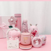 Coffret Cadeau en Gros pour Femmes : Tasse Intelligente avec Chauffe-eau et Humidificateur, Bouquet, Ours et Serviette – Idéal pour Anniversaires et Noël des Filles