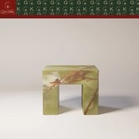 Table d'appoint moderne en onyx vert GOLDKING avec base carrée pour villa, appartement, salon ou projet