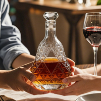 Bouteille de verre vide ronde personnalisée, épaissie, gravée et embossée, pour rhum, brandy, tequila, whisky, vin