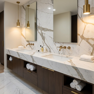 Dalle de pierre reconstituée Calacatta Gold polie 20 mm, finition premium, pour panneaux de bar rétroéclairés de boîte de nuit royale - Product Image 3
