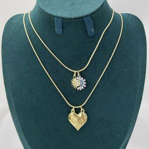 <span class=keywords><strong>BD</strong></span>-C5780 Collier Ailes Danseuses pour Meilleure Amie, Sœur Chérie, avec Cœurs et Fleurs en Émail, Collier BFF en Or 18 carats - Product Image 4