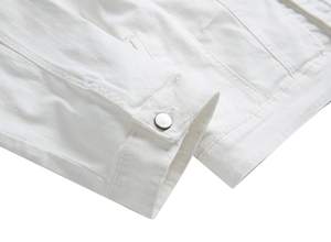 Veste en jean unisexe décontractée style japonais rétro, délavée, effet usé, avec patchs vintage, coupe ample, à capuche, personnalisable pour l'hiver - Product Image 2