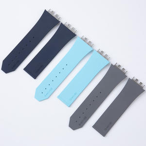 Logo personalizzato testa in metallo a rilascio rapido compatibile con Hublot originale Hblot <span class=keywords><strong>Big</strong></span> <span class=keywords><strong>bang</strong></span> 441 Fluororubber cinturino orologio 26*18mm - Product Image 3