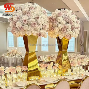 Support floral doré irrégulier pour décoration de bureau, présentoir floral pour mariage, décoration de chemin de mariage - Product Image 1