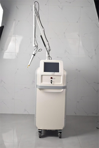 Nouvelle machine professionnelle d'élimination des tatouages et de beauté cutanée Picoseconde Picolazer 785nm 532nm 1064nm Double Lampe Double Tige 3000W - Product Image 3