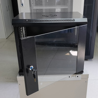 Armoire de serveur réseau murale en acier 9U de 19 pouces avec porte en verre personnalisée pour salle informatique