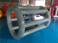 Rouleau aquatique gonflable commercial, roue flottante en PVC pour parc aquatique et jeux aquatiques