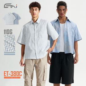 <span class=keywords><strong>Camicia</strong></span> Estiva Casual con Logo Personalizzato, Maniche Corte in Tessuto <span class=keywords><strong>Seersucker</strong></span> a Quadri, Vestibilità Corta e Squadrata con Bottoni per Uomo - Product Image 2