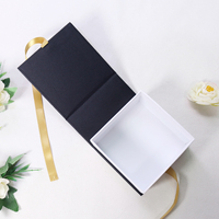 Boîte cadeau de luxe personnalisée en carton noir, boîte magnétique avec estampage à chaud et ruban en satin pour invitation de mariage