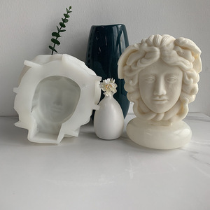 Bs291sculpture <span class=keywords><strong>de</strong></span> cheveux <span class=keywords><strong>de</strong></span> serpent <span class=keywords><strong>de</strong></span> déesse grecque, moule <span class=keywords><strong>de</strong></span> bougie <span class=keywords><strong>de</strong></span> visage en résine <span class=keywords><strong>de</strong></span> plâtre, moule <span class=keywords><strong>de</strong></span> bougie à grande tête <span class=keywords><strong>de</strong></span> Medusa - Product Image 4