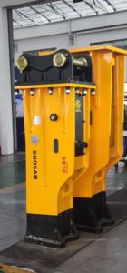 Marteau hydraulique SOOSAN SB70, type silencieux, pour démolition de roches, accessoire d'excavatrice, avec garantie et pièces détachées. - Product Image 2