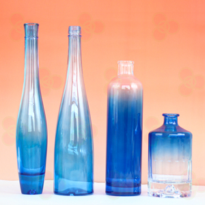 Bouteilles en verre revêtues personnalisées de différentes couleurs pour les spiritueux Vodka <span class=keywords><strong>Whisky</strong></span> Tequila & Brandy <span class=keywords><strong>Cork</strong></span> Sealing - Product Image 1