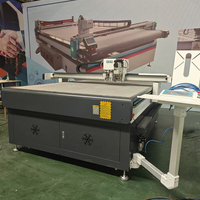 Máquina de Corte CNC de Nuevo Tipo para Cajas de Cartón Corrugado Impresas y Plegables, con Muestra Digital y Rendimiento Estable
