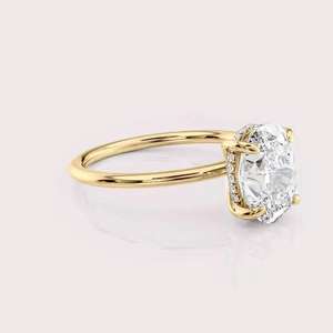 Bague en diamant ovale cultivé en laboratoire certifié IGI en or jaune 18 carats pour un usage quotidien, femmes - Product Image 2