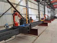 Robot de soudage servo-électrique automatique QJAR à 8 axes entièrement programmable, fonction sans enseignement, pour la construction de structures en acier, avec boîte de vitesses