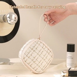 Nouvelle Trousse à Rouge à Lèvres en Polyester, Style Moderne et Simple, Haut de Gamme, Portable, pour Voyage et Chambre, Luxe Léger, Populaire sur Internet, pour Femme - Product Image 3