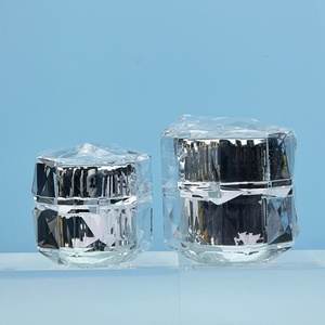 Fournisseur d'usine – Contenants cosmétiques vides de 15g, 30g, 50g – Bouteilles pour soins de la peau – Emballage de luxe – Pot en acrylique pour gommage des lèvres - Product Image 4